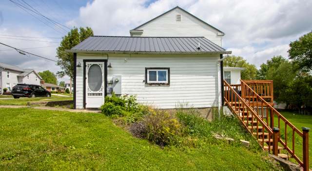 Photo of 235 S Wood St, Loudonville, OH 44842