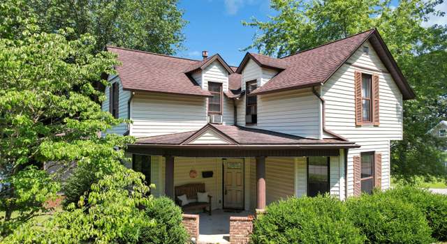 Photo of 519 E Main St, Oak Hill, OH 45656