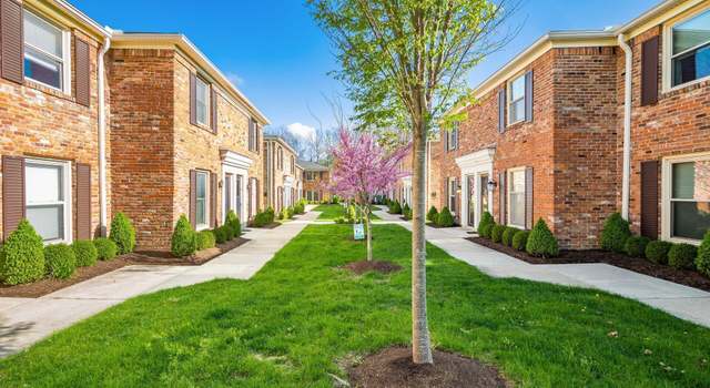 Photo of 952 Chatham Ln Unit H, Columbus, OH 43221