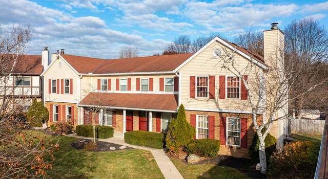 Photo of 8212 Laramie Pl #7, Powell, OH 43065