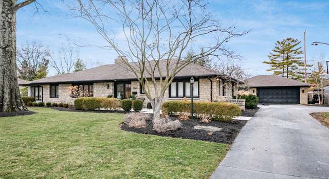 Photo of 2861 S Dorchester Rd, Upper Arlington, OH 43221
