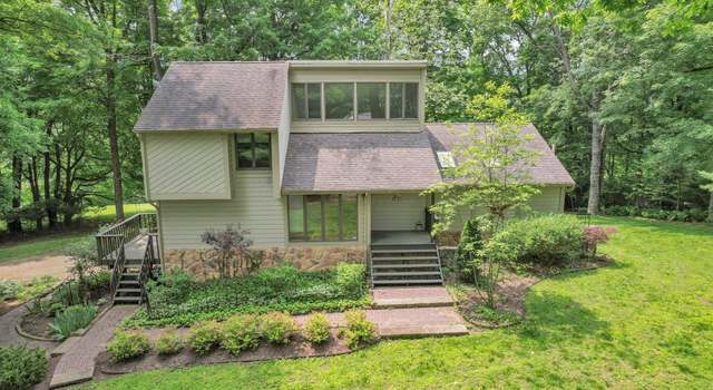 Photo of 211 Pembroke Ln, Granville, OH 43023