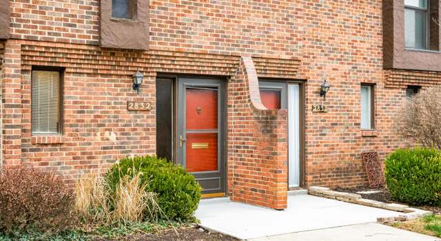 Photo of 2832 Churchill Dr #22, Upper Arlington, OH 43221
