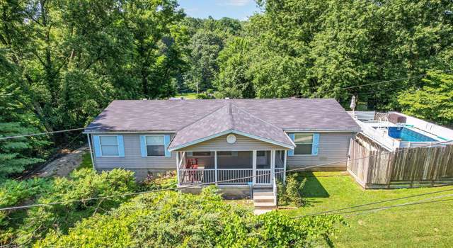 Photo of 102 W Ewing St, New Straitsville, OH 43766
