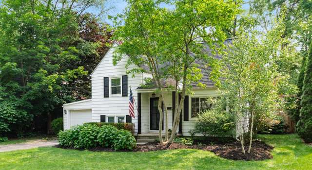 Photo of 146 N Roosevelt Ave, Columbus, OH 43209