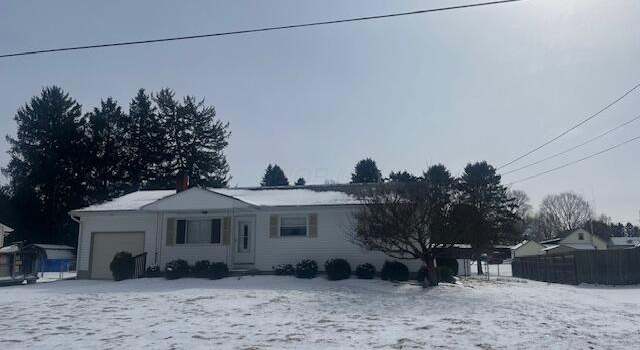 Photo of 136 Valley View Dr NE, Newark, OH 43055