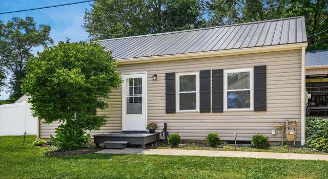 Photo of 104 Sunset Dr, Hebron, OH 43025