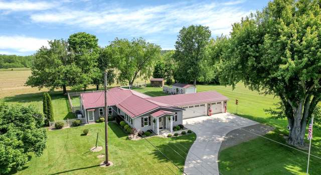 Photo of 83 East St, Saint Louisville, OH 43071