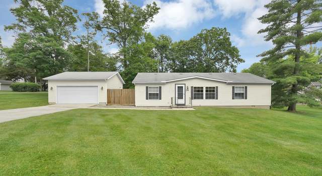 Photo of 200 W Reindeer Dr, Powell, OH 43065