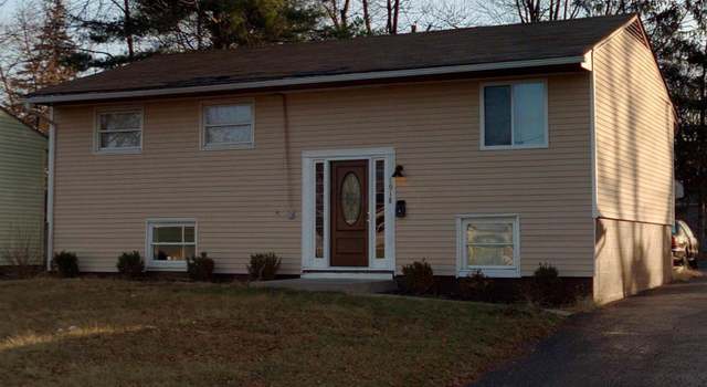 Photo of 1918 Woodcrest Rd, Columbus, OH 43232