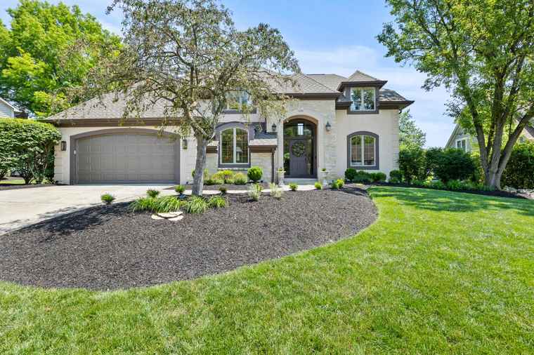 Photo of 9296 Lerwick Dr Dublin, OH 43017