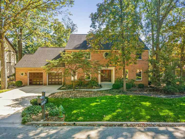 Photo of 5640 Morlich Sq Dublin, OH 43017