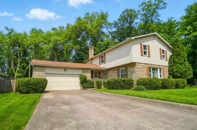Photo of 5185 Woodside Dr Columbus, OH 43229