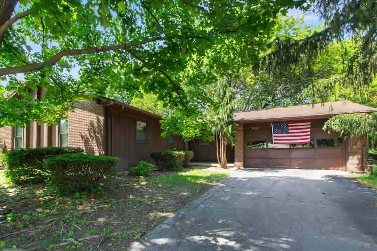 Photo of 1164 Northport Dr Columbus, OH 43235