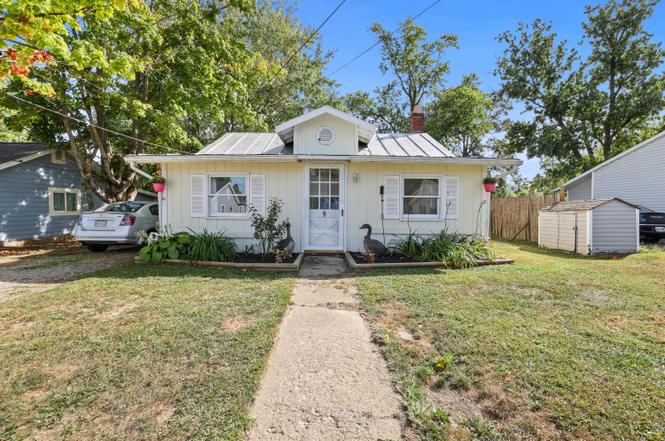 89 W 2nd St, Buckeye Lake, OH 43008 | Redfin