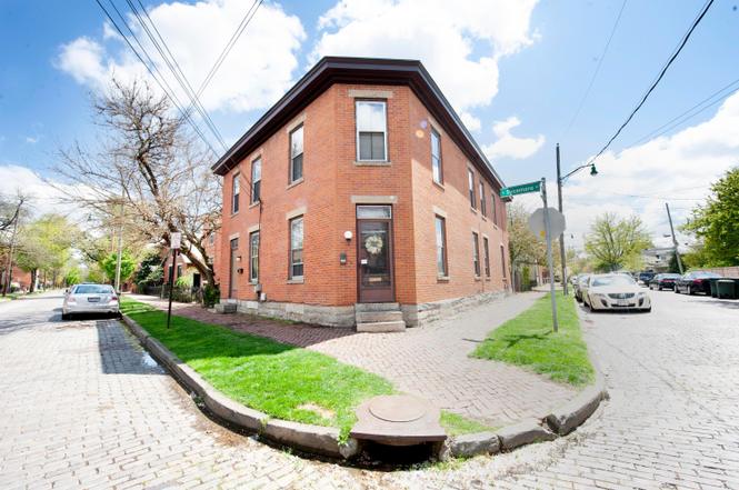 215 217 E Sycamore St Columbus Oh 43206 Mls 221012816 Redfin