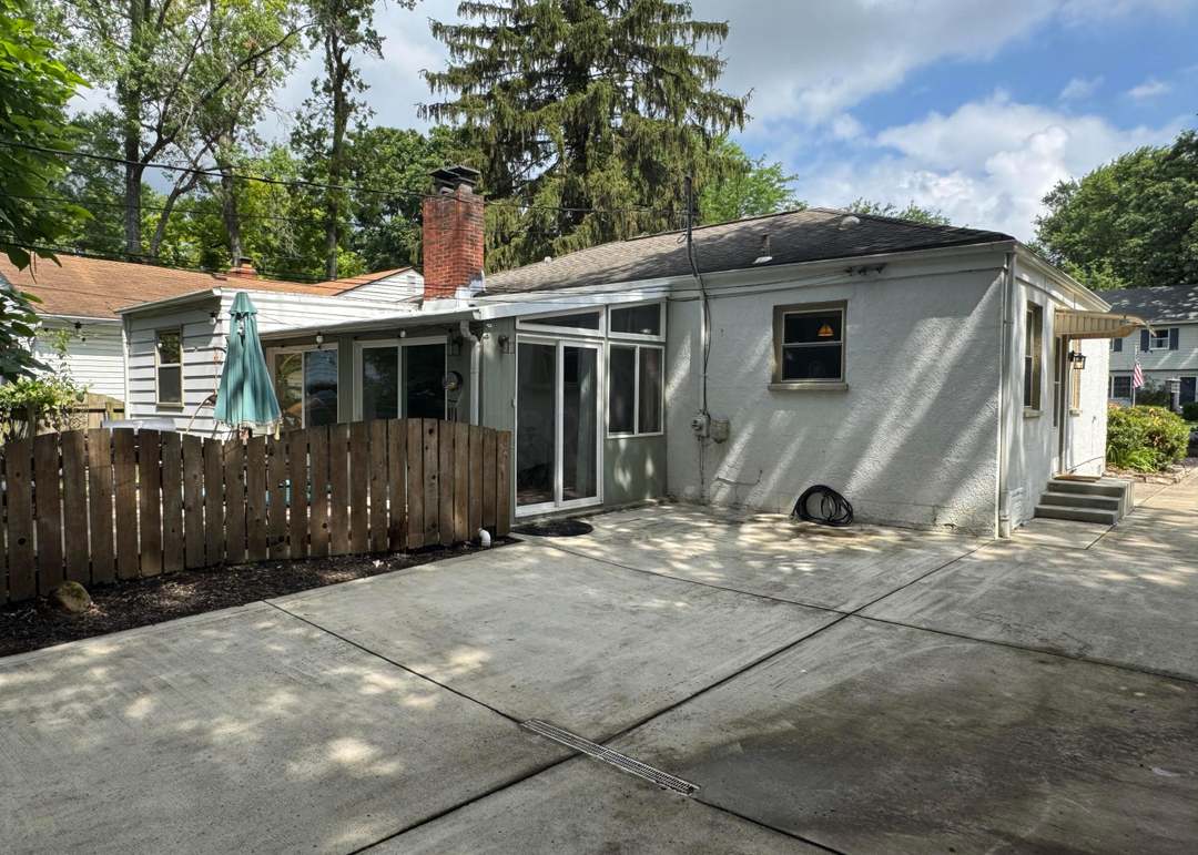 2623 Wildwood Rd, Columbus, OH 43231