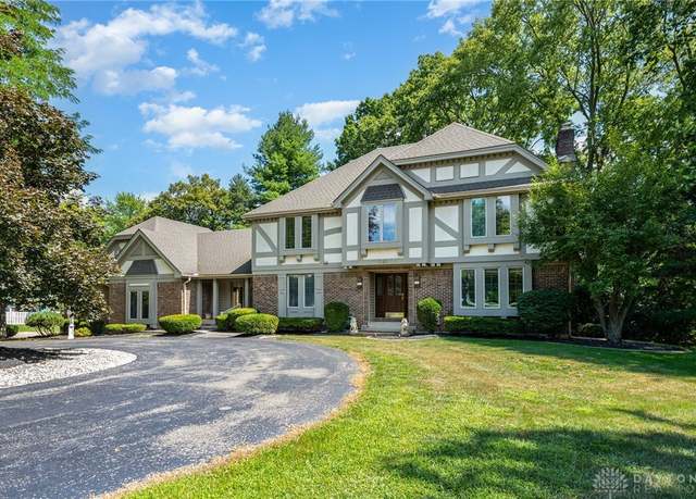 Property at 546 Pinestead Dr, Tipp City, OH 45371, 4 beds, 4 baths