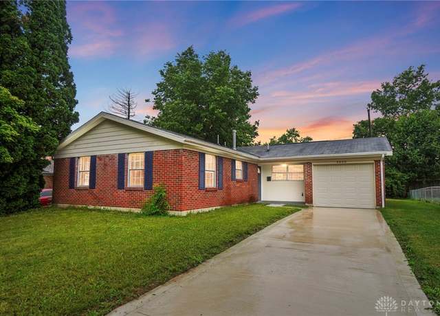 Property at 4605 College View Dr, Dayton, OH 45417, 3 beds, 2 baths