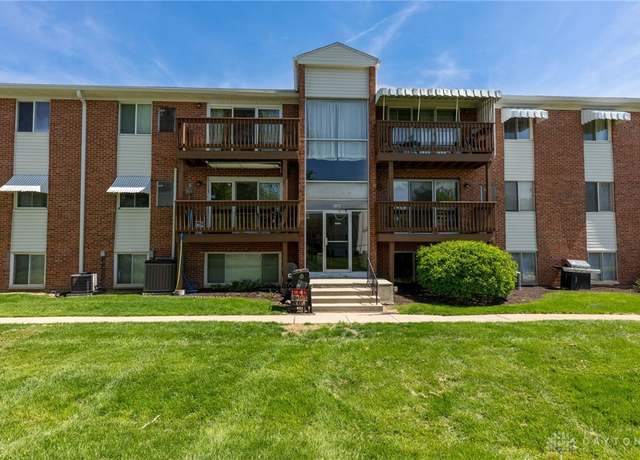 Property at 5675 E Coach Dr Unit B, Kettering, OH 45440, 3 beds, 2 baths
