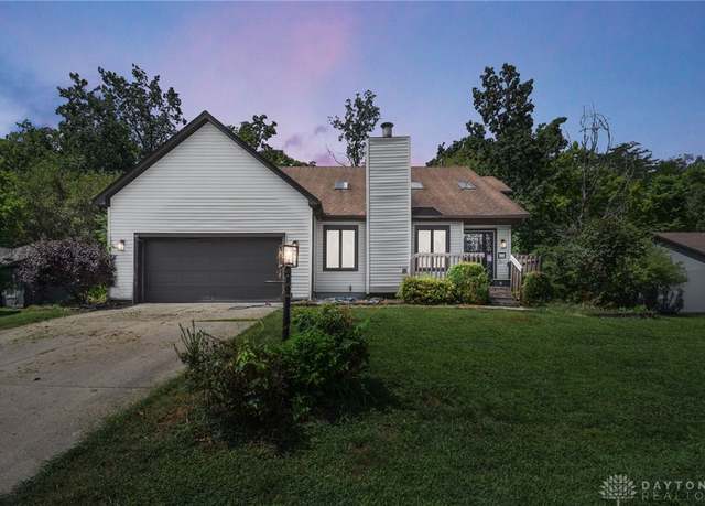 Property at 7626 Morning Mist Cir, Dayton, OH 45426, 4 beds, 2.5 baths