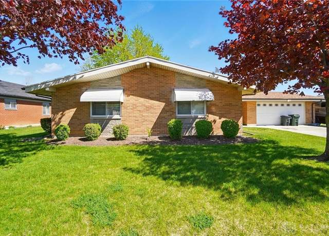 Property at 831 Glenstone Ct, Dayton, OH 45426, 3 beds, 2 baths