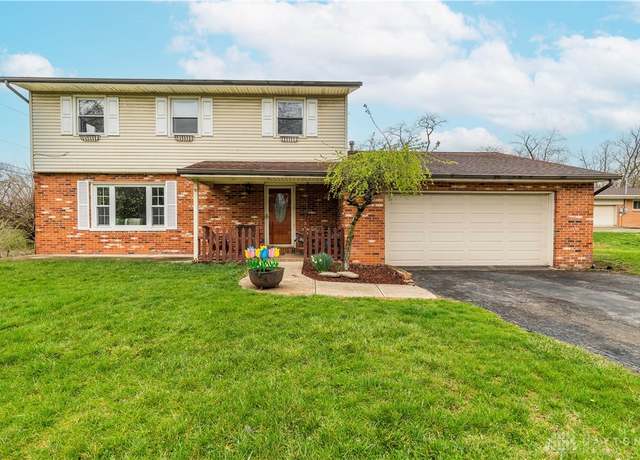Property at 8301 S Brown School Rd, Vandalia, OH 45377, 4 beds, 2.5 baths
