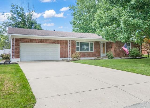 Property at 1204 Donald Dr, Greenville, OH 45331, 2 beds, 1.5 baths