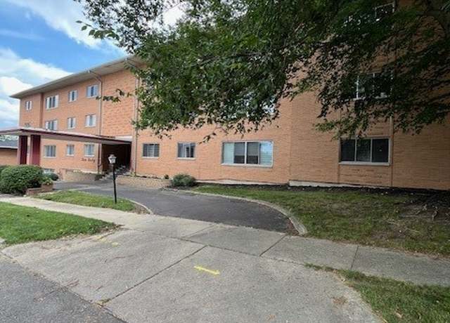 Property at 540 Heather Dr #9, Dayton, OH 45405, 2 beds, 2 baths
