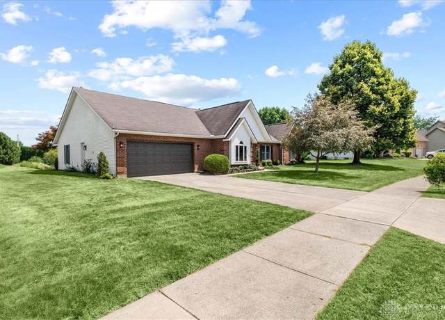 Property at 755 Willow Creek Way, Troy, OH 45373, 4 beds, 2 baths