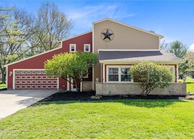 Property at 811 Hickory Hollow Rd, Troy, OH 45373, 3 beds, 2.5 baths
