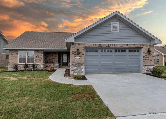 Property at 2220 Tandem Dr, Xenia, OH 45385, 3 beds, 2 baths