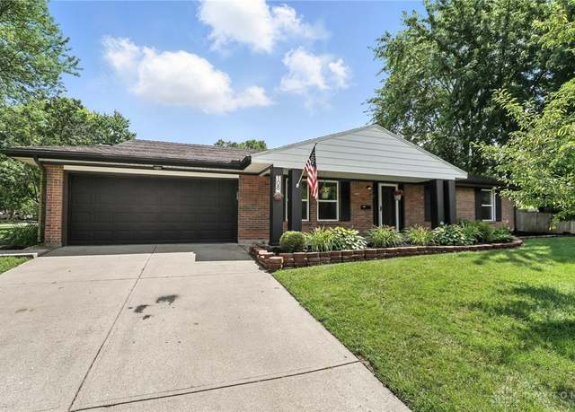 Property at 108 Crest Hill Ave, Vandalia, OH 45377, 3 beds, 2 baths