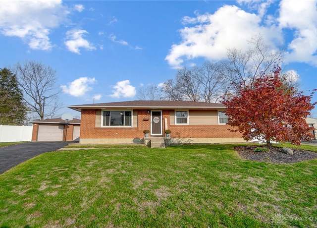 Property at 681 Wynwood Ct, Riverside, OH 45431, 3 beds, 2 baths