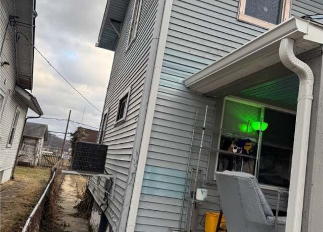 Property at 772 Edgemont Ave, Dayton, OH 45417, 2 beds, 1.5 baths