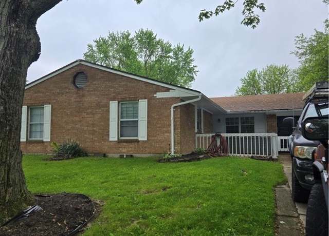 Property at 4549 Sylvan Oak Dr, Dayton, OH 45426, 3 beds, 2 baths