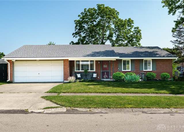 Property at 2801 Pinegrove Dr, Dayton, OH 45449, 3 beds, 1 bath