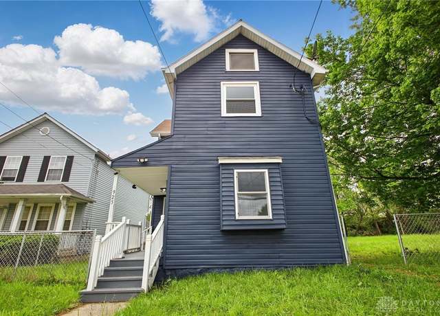 Property at 925 East St, Springfield, OH 45505, 4 beds, 2.5 baths