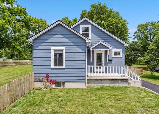Property at 1153 Highridge Ave, Dayton, OH 45420, 3 beds, 2 baths
