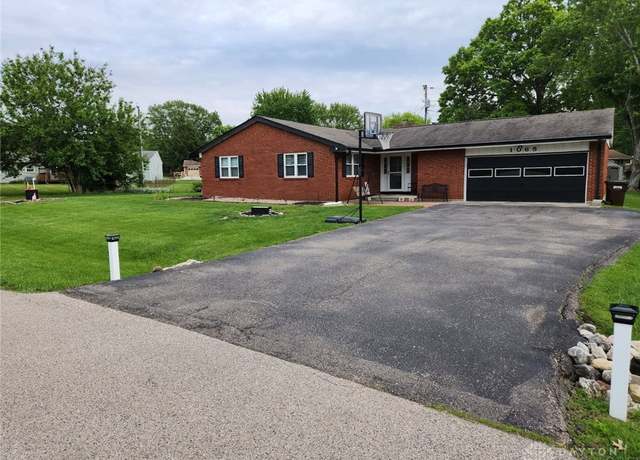 Property at 1065 Whitestone Rd, Xenia, OH 45385, 3 beds, 2 baths