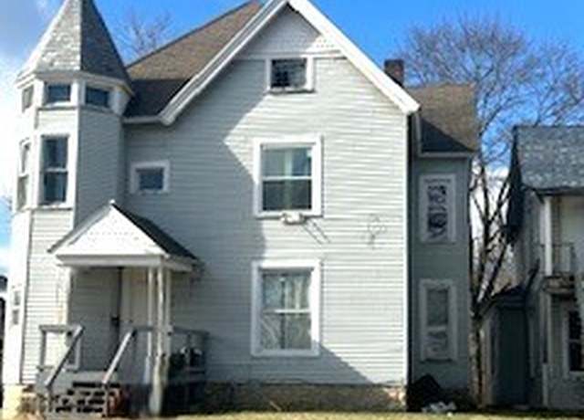 Property at 833 S Limestone St, Springfield, OH 45505, 4 beds, 2 baths
