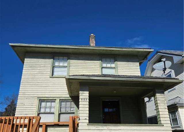 Property at 957 Ferndale Ave, Dayton, OH 45406, 7 beds, 3 baths