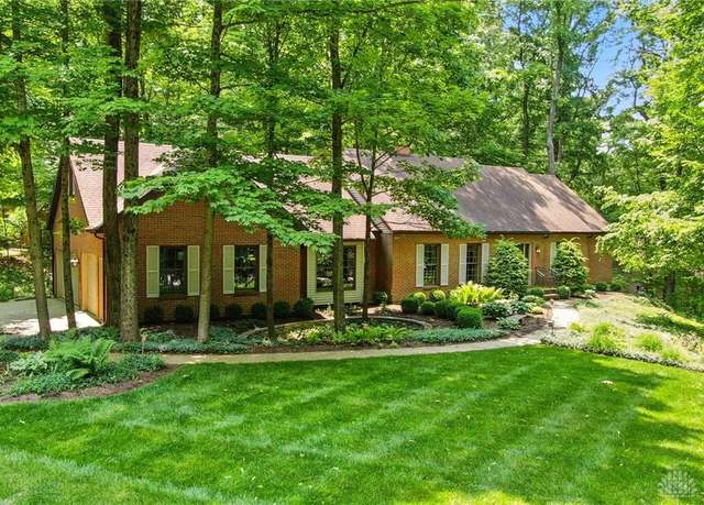 Property at 601 Hornwood Dr, Springfield, OH 45504, 4 beds, 2.5 baths