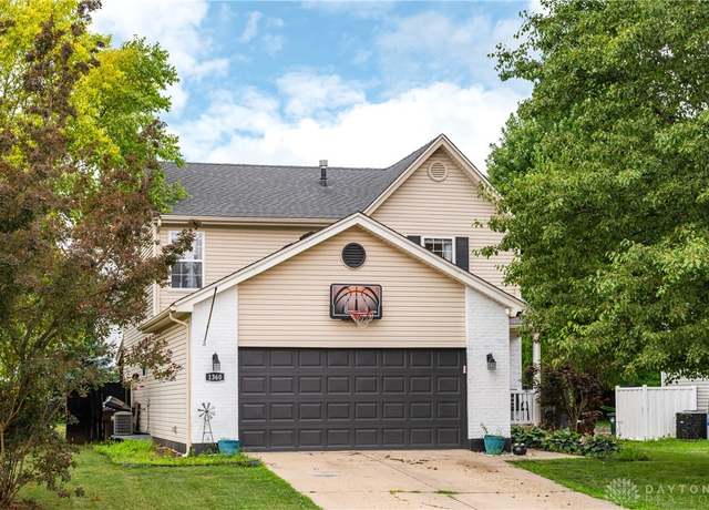 Property at 1360 Crescent Ct, Xenia, OH 45385, 3 beds, 2.5 baths