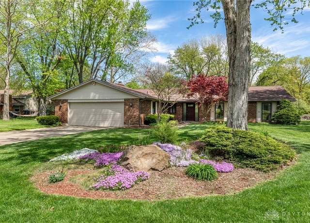 Property at 9628 Quailwood Trl, Washington Twp, OH 45458, 4 beds, 2.5 baths