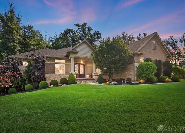 Property at 1806 Sugar Maple Pl, Bellbrook, OH 45305, 4 beds, 4.5 baths