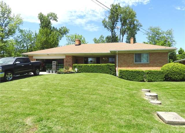 Property at 3291 Benchwood Rd, Dayton, OH 45414, 2 beds, 2 baths