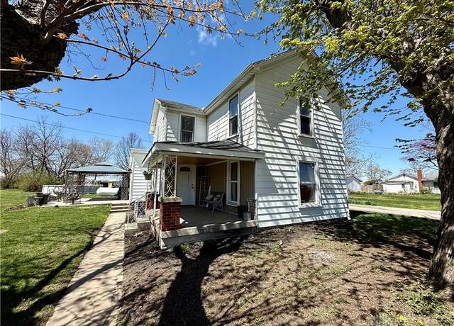 Property at 8513 Arlington Rd, Brookville, OH 45309, 3 beds, 2 baths