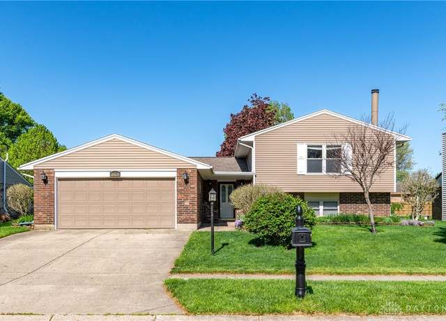 Property at 8969 Cedargate Pl, Huber Heights, OH 45424, 3 beds, 2.5 baths