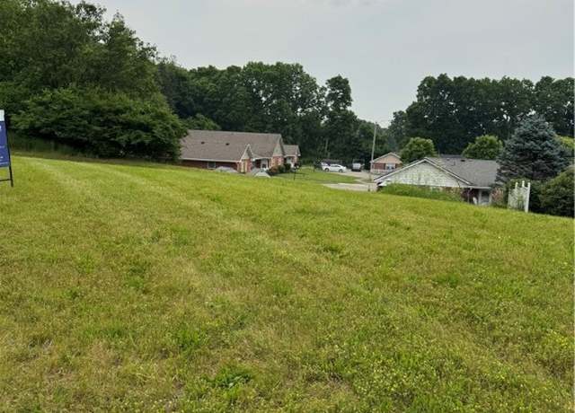 Property at 44 Royal Rdg, Germantown, OH 45327